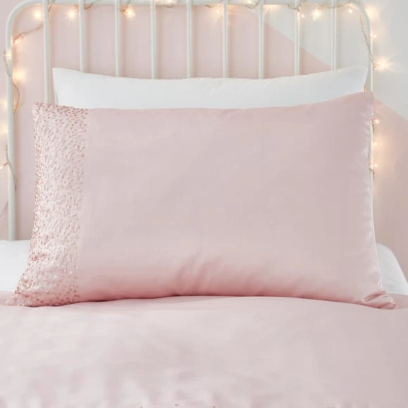 Dunelm Sequin Pink Duvet Cover and Pillowcase Set Duvet Cover Sets, Patterned, Polycotton 4 Dunelm Sequin Pink Duvet Cover and Pillowcase Set Duvet Cover Sets, Patterned, Polycotton - Image 4
