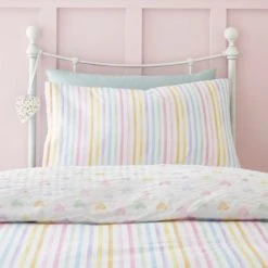 Dunelm Seersucker Hearts Reversible Duvet Cover and Pillowcase Set Duvet Cover Sets, MultiColoured, Polycotton 11 Dunelm Seersucker Hearts Reversible Duvet Cover and Pillowcase Set Duvet Cover Sets, MultiColoured, Polycotton -Eve Home And Furniture Shop 1000182139 alt03