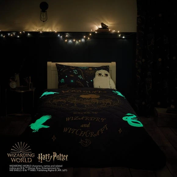 Harry Potter Hogwarts Glow in the Dark Bedspread Bedspreads & Runners, Quilted, Polycotton 3 Harry Potter Hogwarts Glow in the Dark Bedspread Bedspreads & Runners, Quilted, Polycotton - Image 3