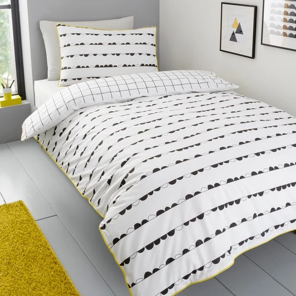 Dunelm Monochrome 100% Cotton Reversible Duvet Cover and Pillowcase Set Twin Pack Geometric, Black and white, Duvet Cover Sets 4 Dunelm Monochrome 100% Cotton Reversible Duvet Cover and Pillowcase Set Twin Pack Geometric, Black and white, Duvet Cover Sets - Image 4