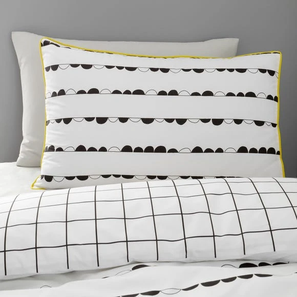 Dunelm Monochrome 100% Cotton Reversible Duvet Cover and Pillowcase Set Twin Pack Geometric, Black and white, Duvet Cover Sets 6 Dunelm Monochrome 100% Cotton Reversible Duvet Cover and Pillowcase Set Twin Pack Geometric, Black and white, Duvet Cover Sets - Image 6