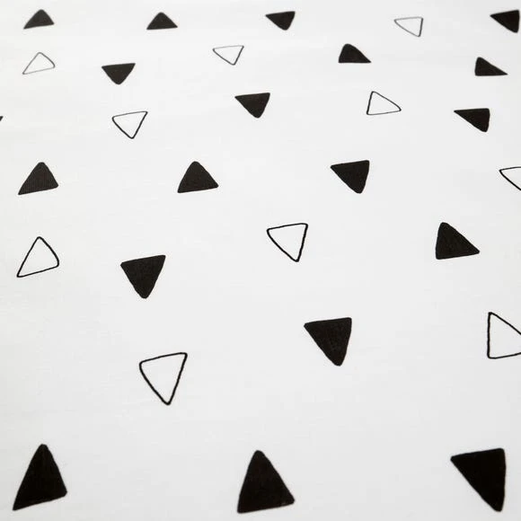 Dunelm Monochrome 100% Cotton Reversible Duvet Cover and Pillowcase Set Twin Pack Geometric, Black and white, Duvet Cover Sets 7 Dunelm Monochrome 100% Cotton Reversible Duvet Cover and Pillowcase Set Twin Pack Geometric, Black and white, Duvet Cover Sets - Image 7