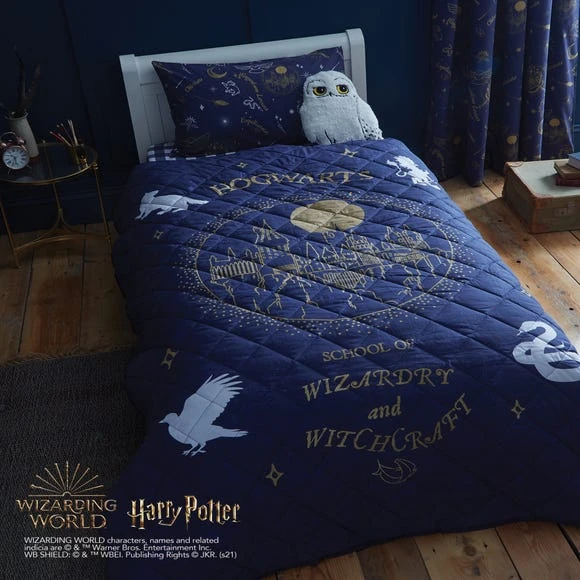 Harry Potter Hogwarts Glow in the Dark Bedspread Bedspreads & Runners, Quilted, Polycotton 1 Harry Potter Hogwarts Glow in the Dark Bedspread Bedspreads & Runners, Quilted, Polycotton