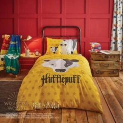 Harry Potter Hufflepuff House Reversible Duvet Cover and Pillowcase Set Polycotton, Yellow, Duvet Cover Sets